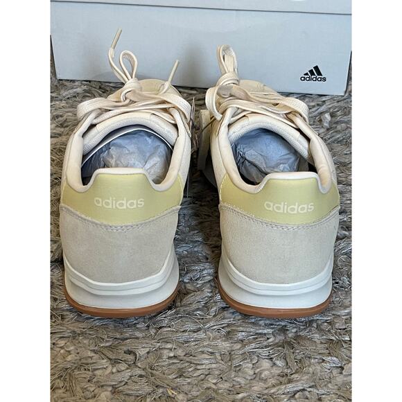 NIB Adidas Women’s Run 70s 2.0 JI4915 Size 10 - Picture 3 of 9